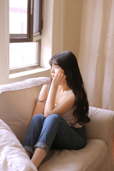 霓虹灯下的哨兵